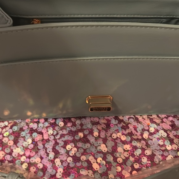 Elegant Sky Blue Quilted Badgley Mischka Handbag - Picture 7 of 7